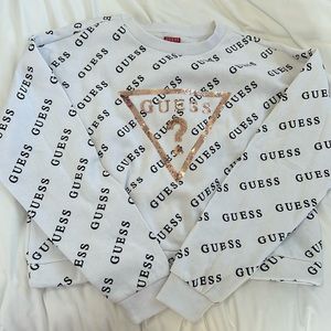 Cropped guess sweater